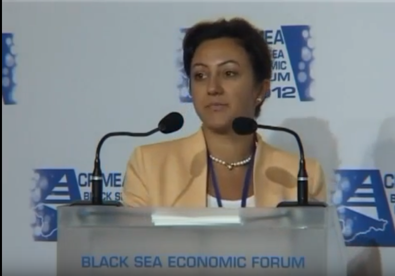 Özgül Özkan Yavuz Karadeniz Ekonomik Forumda konuşmacı olarak yer aldı.